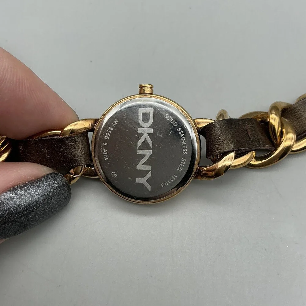 DKNY Womens Watch 26mm Gold Tone Leather Chain Bracelet New Battery 7.5